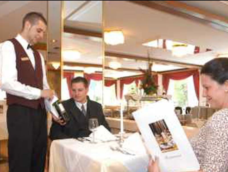 Johannesbad Hotel Palace - Kinder Bis 11 Kostenfrei Bad Hofgastein Dış mekan fotoğraf